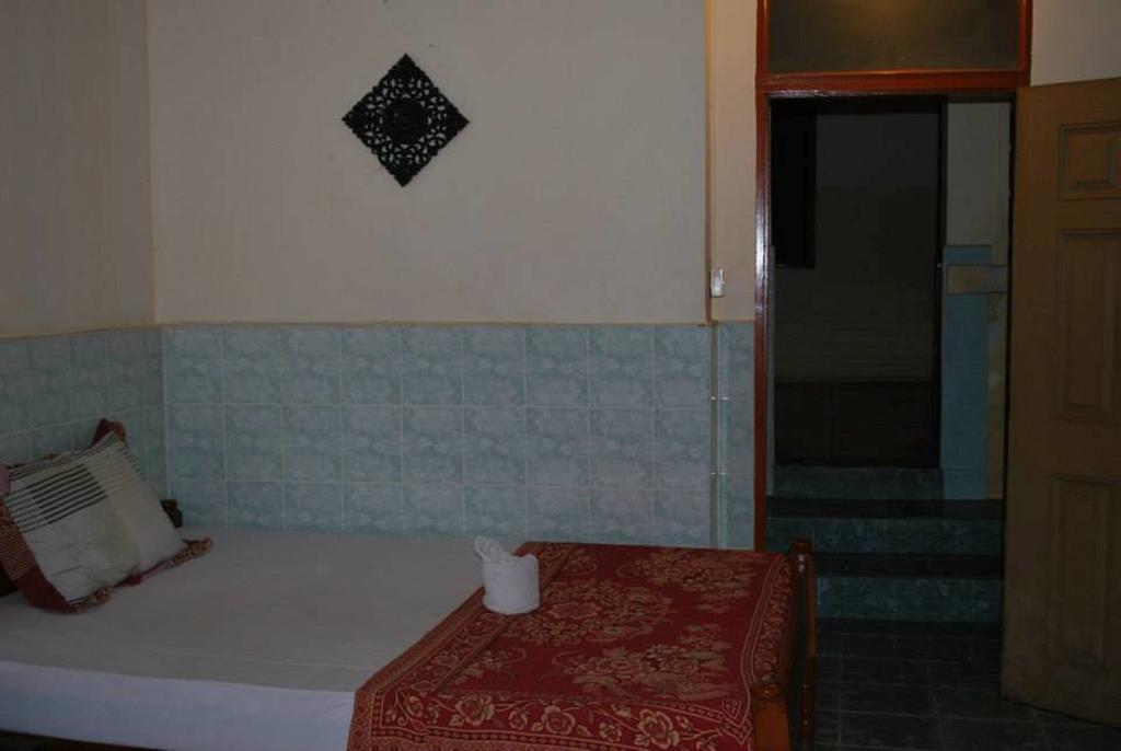 Longlin House I Hotel Phnom Pen Exterior foto