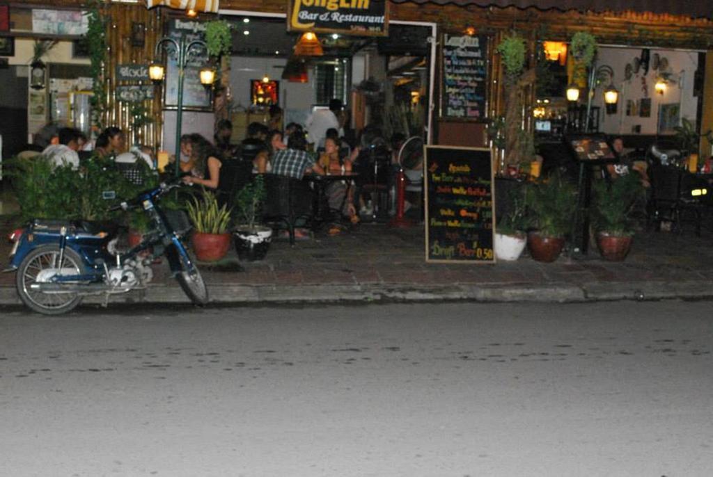 Longlin House I Hotel Phnom Pen Exterior foto