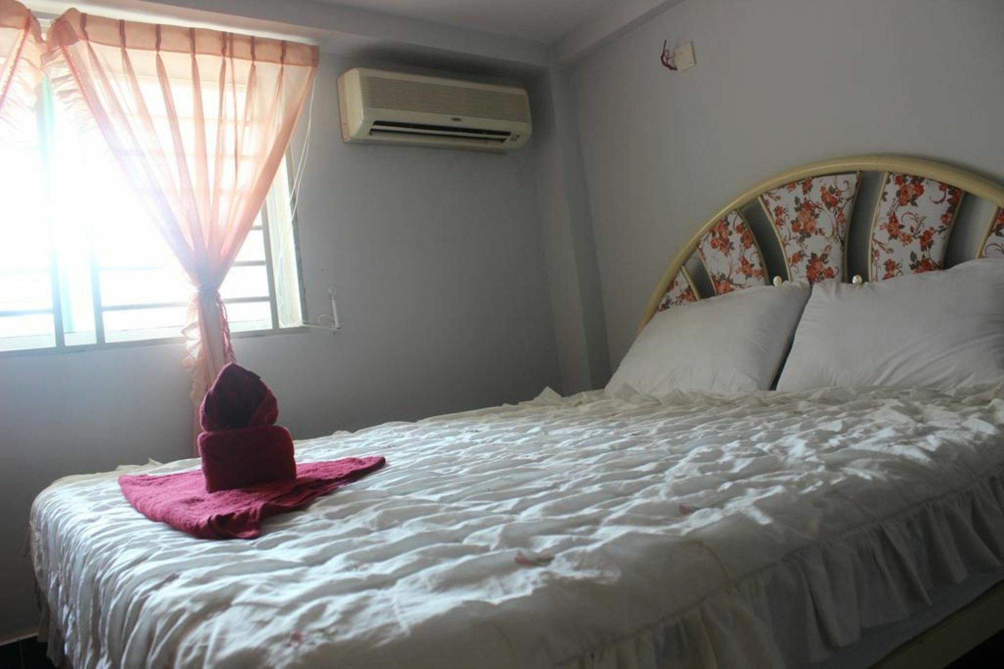 Longlin House I Hotel Phnom Pen Exterior foto
